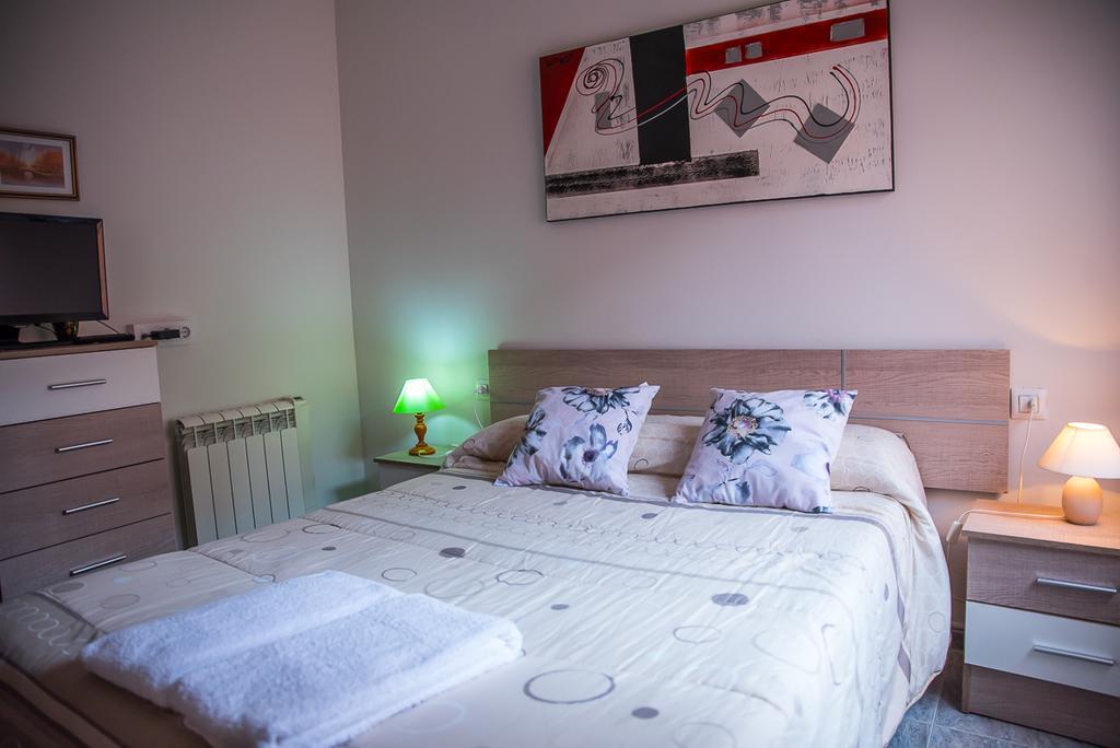 Apartamento Rincon Del Salvador 2 Plasencia Exterior photo
